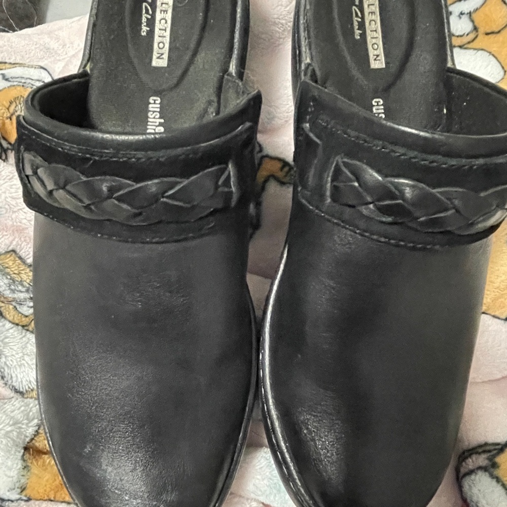 Clarks Women's Black Leather Braided Clogs